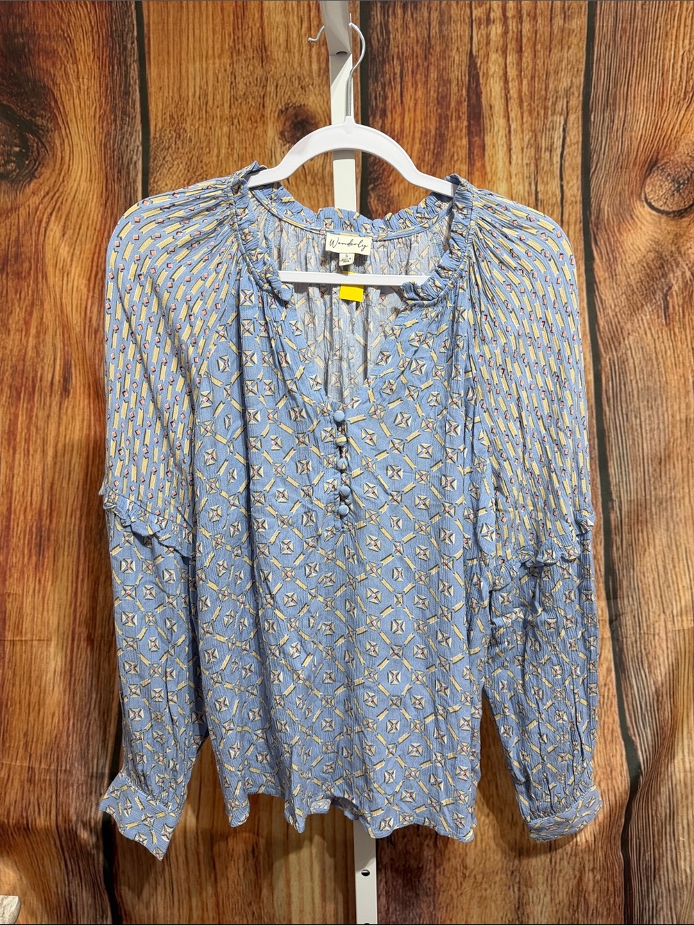 NWOT! Wonderly Ruffle Sleeve Button Blouse Size S